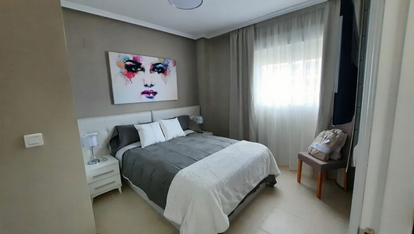 Piso en venta en Calle Amplaries, 43 — Bedroom