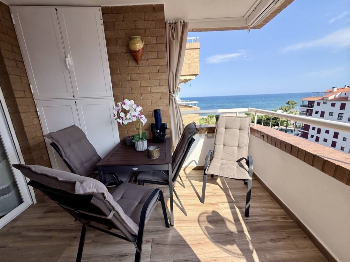 Piso en venta en Calle Amplaries, 25