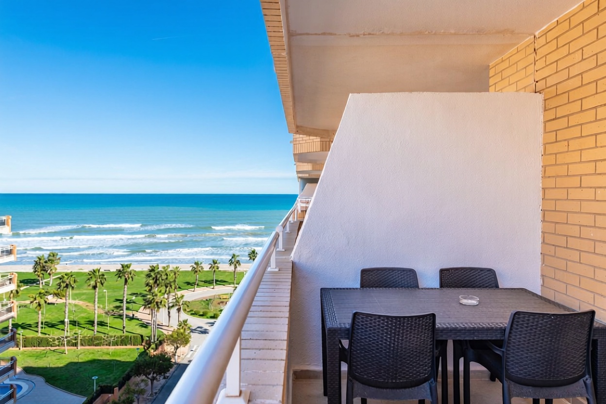 Piso en venta en CL Amplaries, 45 — Sea terrace