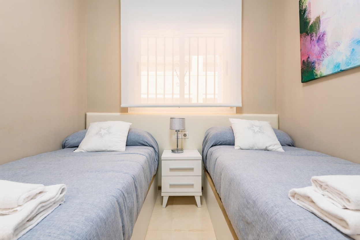 Piso en venta en CL Amplaries, 45 — Bedroom