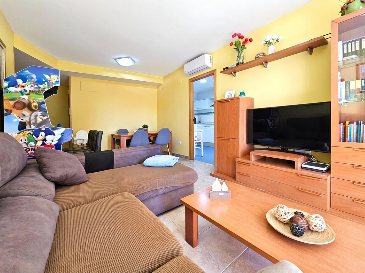 Piso en venta en Calle Amplaries — Living room