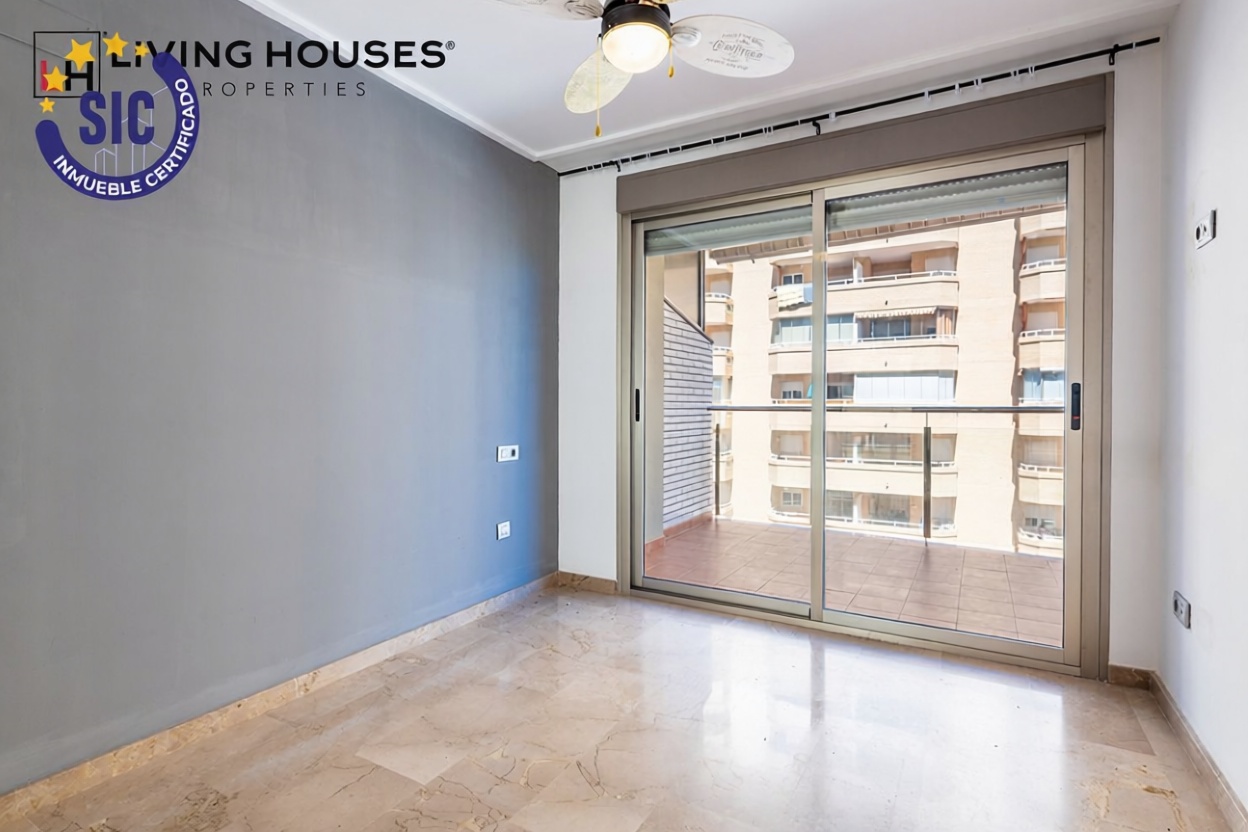Piso en venta en Calle de Rafael Alberti, 1 — Schlafzimmer