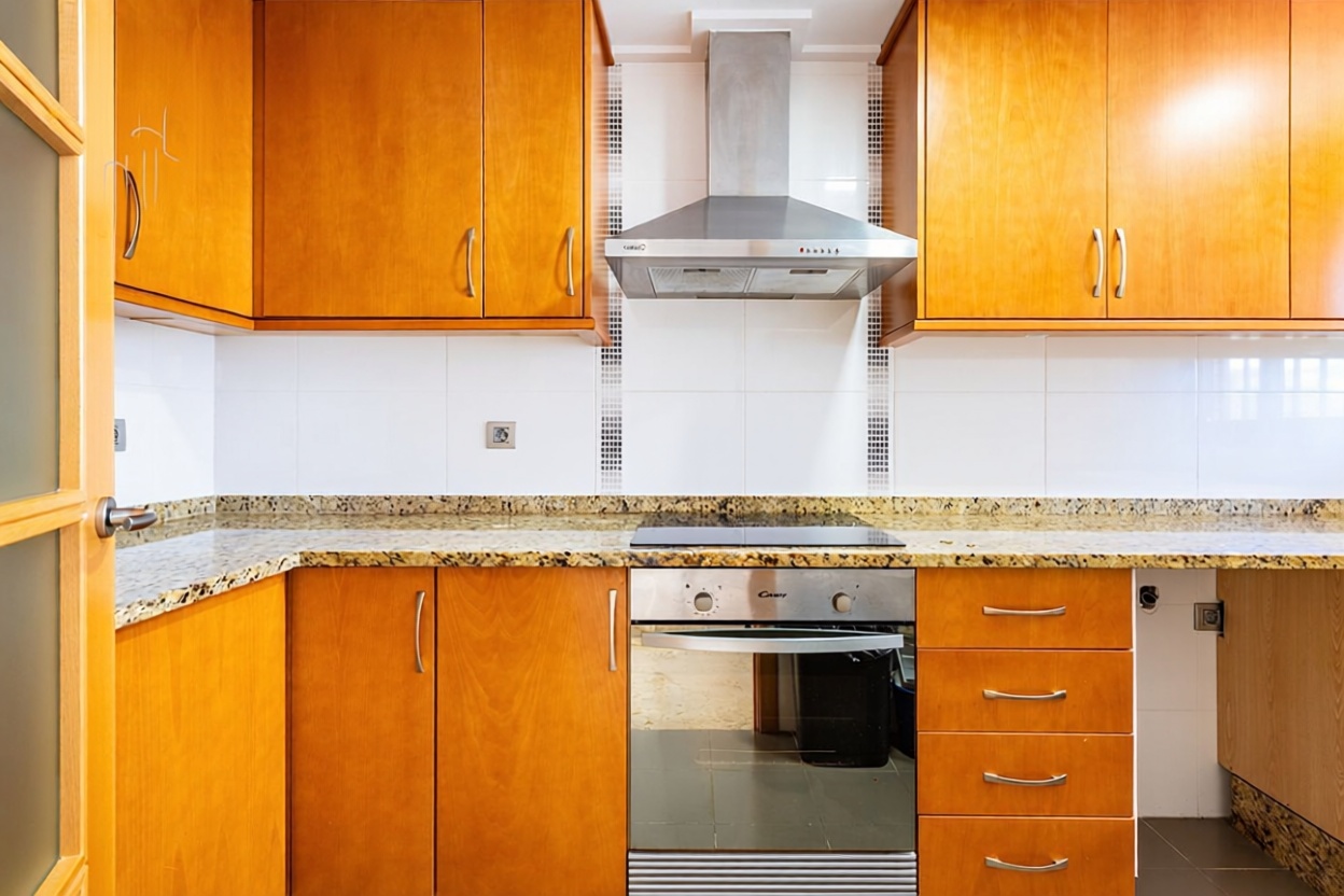 Piso en venta en Calle de Rafael Alberti, 1 — Küche