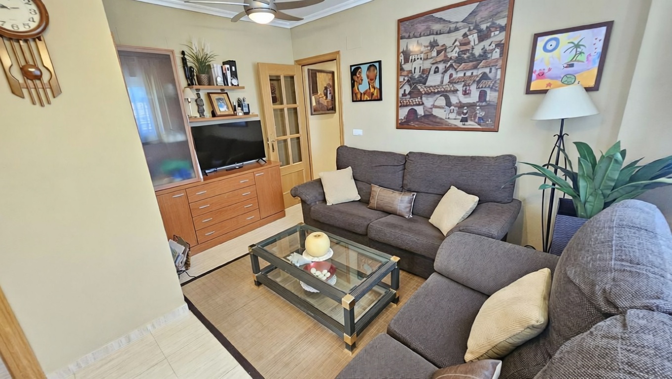 Piso en venta en Calle Amplaries, 27 — Wohnzimmer