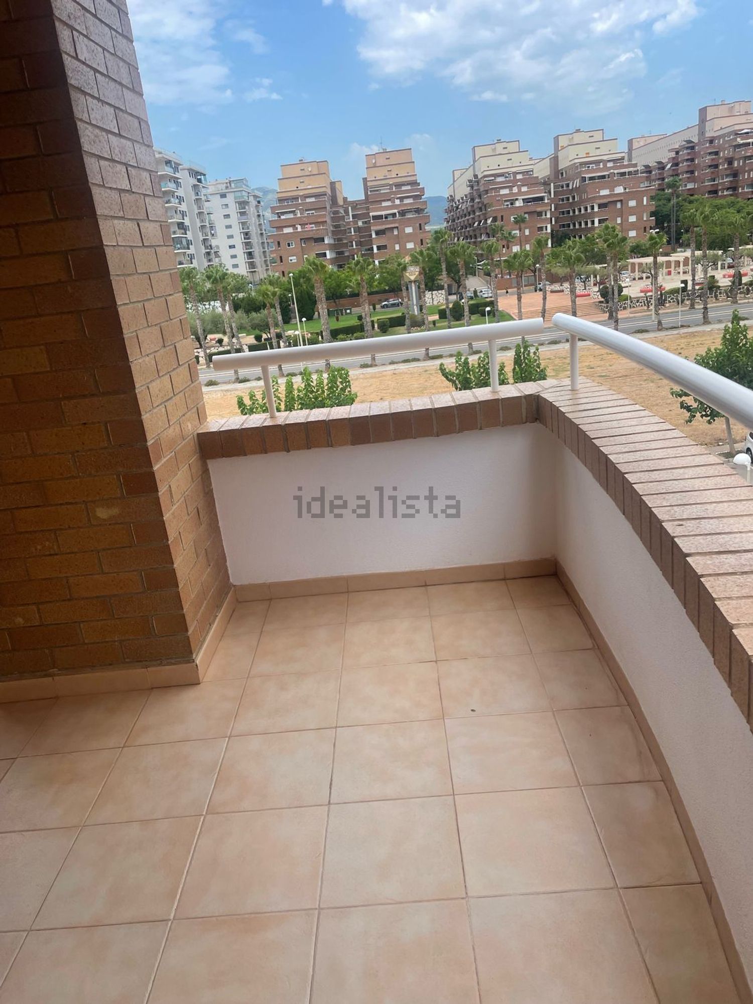 Piso en venta en Calle Amplaries, 27