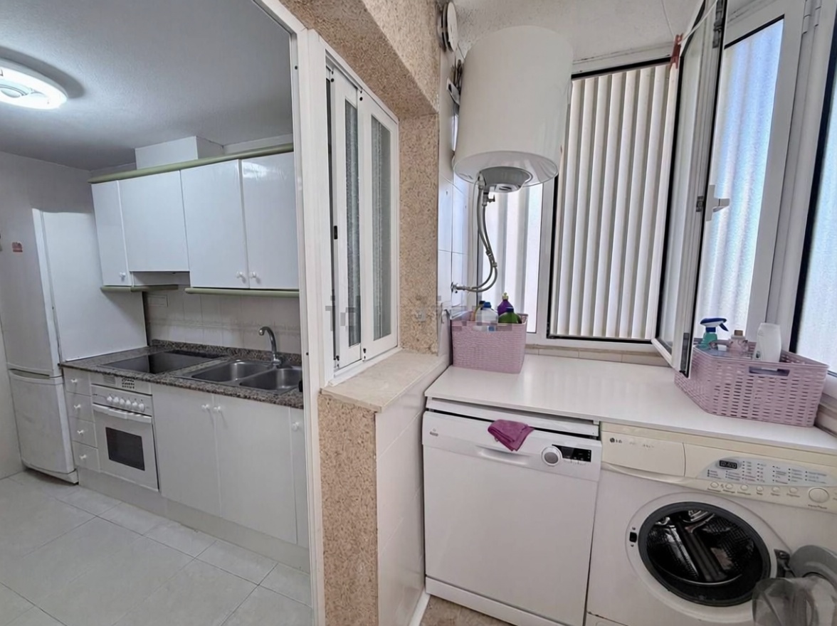 Piso en venta en Paseo Marítim del Mediterrani, 54 — Küche