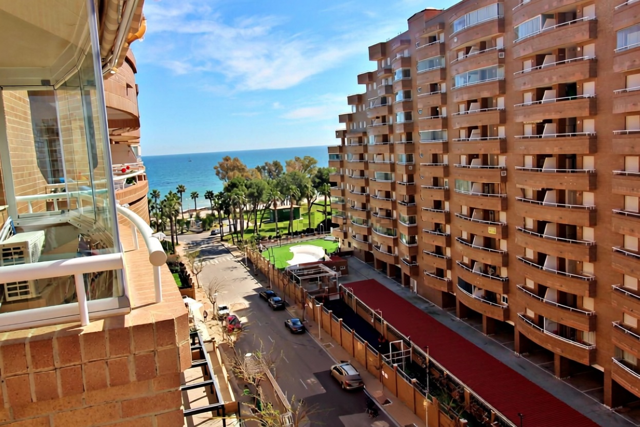 Piso en venta en Calle Amplaries
