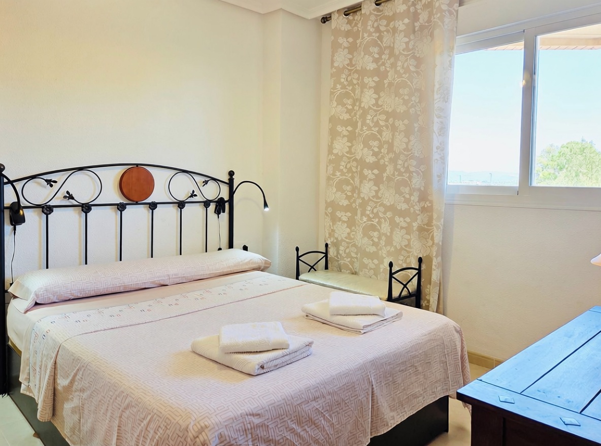 Piso en venta en Calle Amplaries, 47 — Schlafzimmer