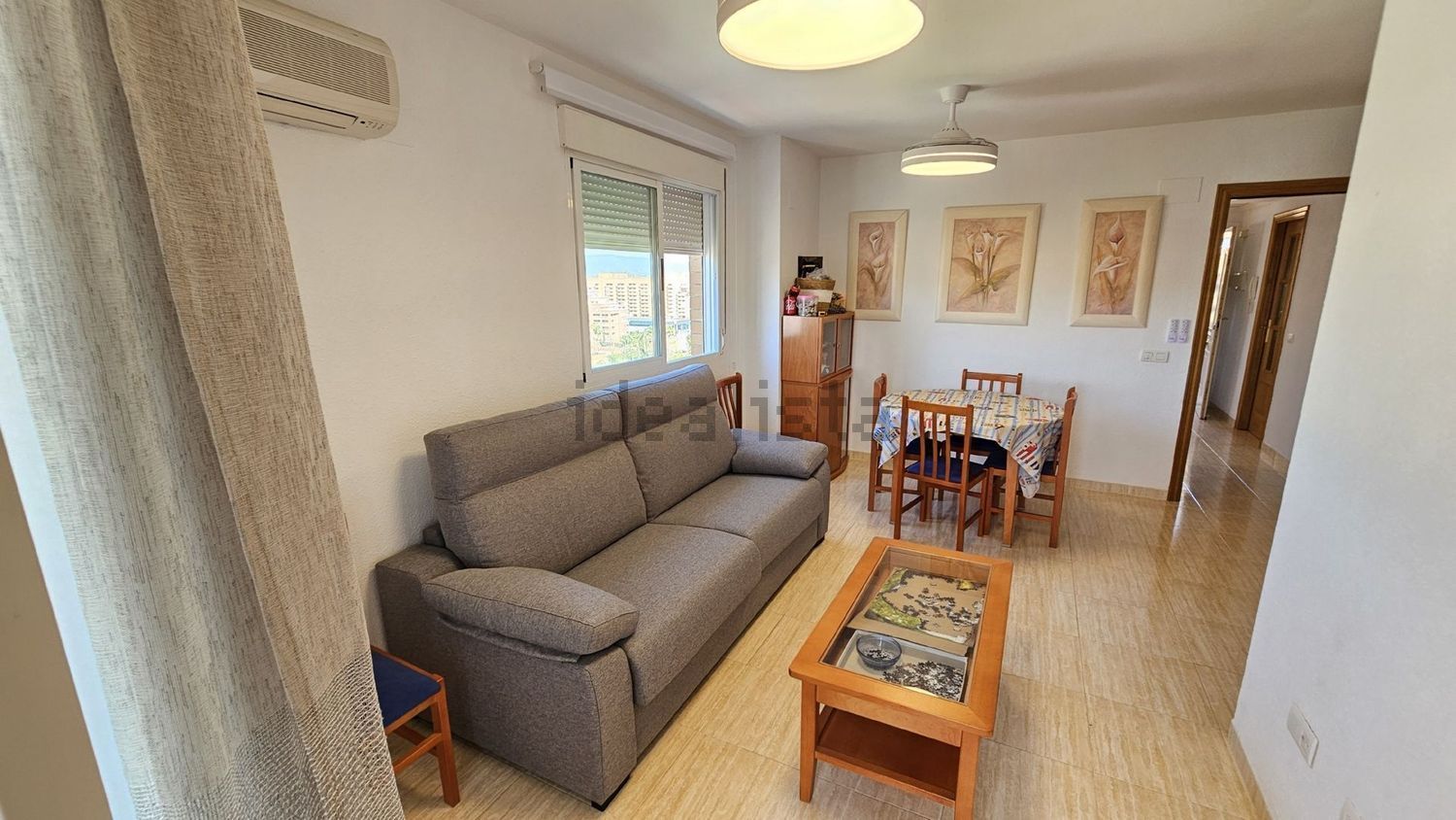 Piso en venta en Calle Amplaries, 23