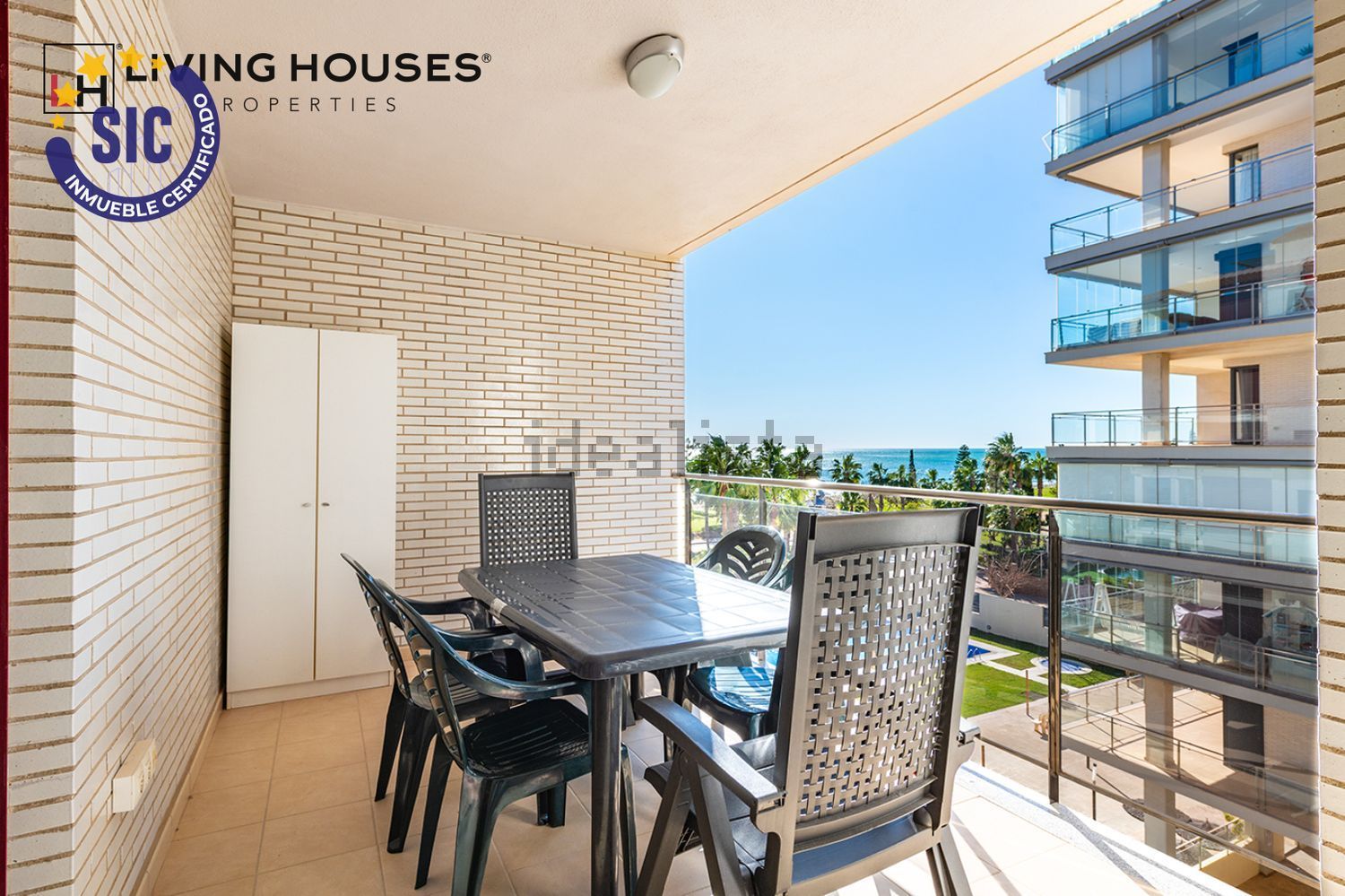 Piso en venta en Calle Amplaries, 19