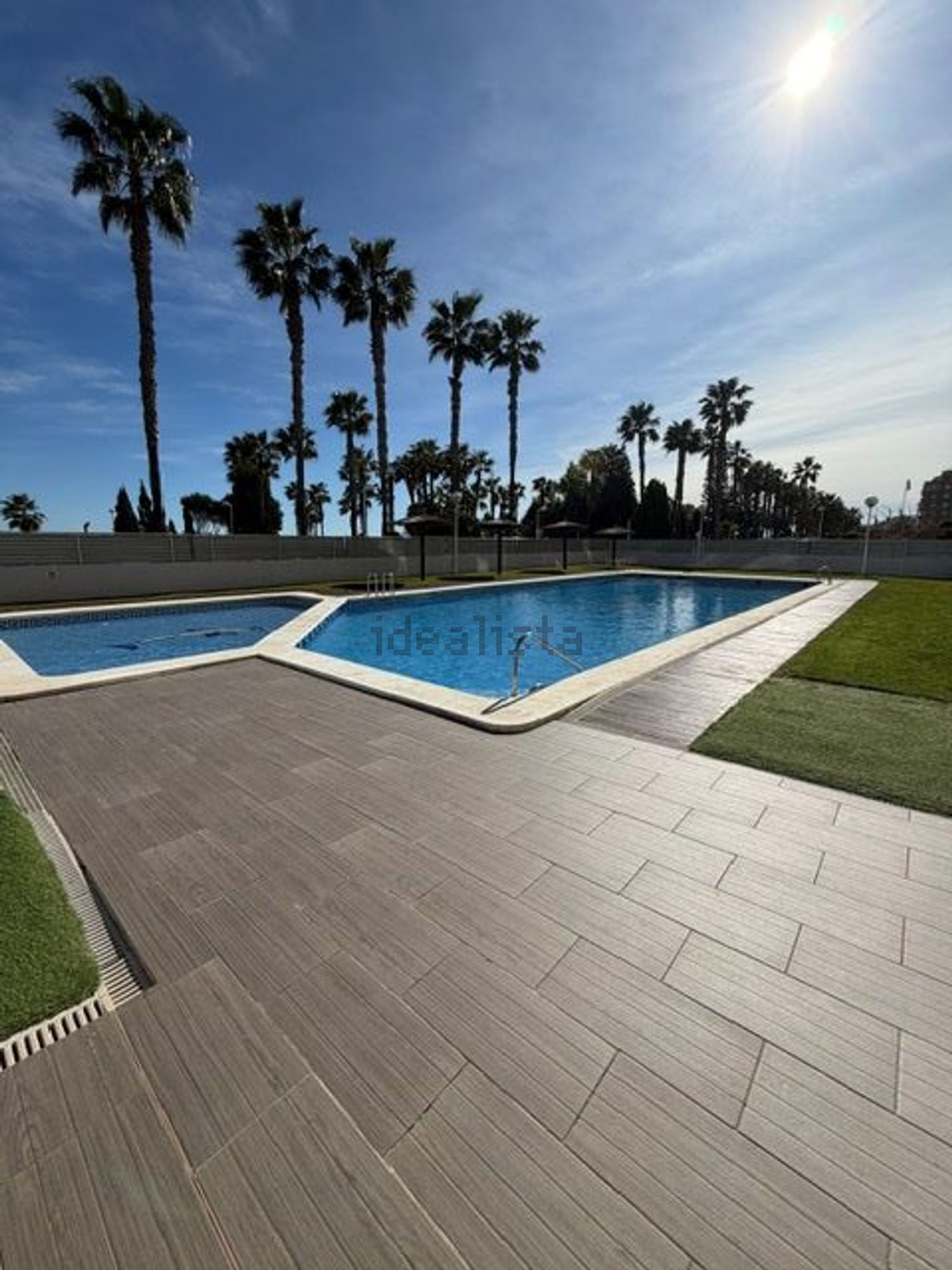 Piso en venta en Calle Amplaries, 31