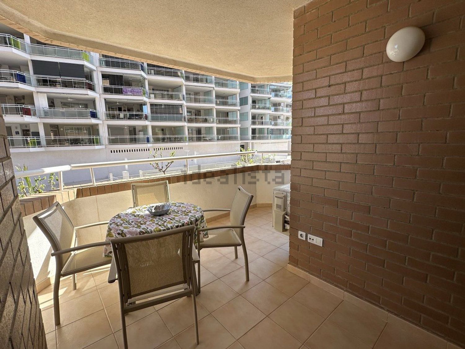 Piso en venta en Calle Amplaries, 29