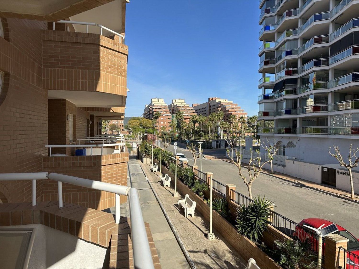 Piso en venta en Calle Amplaries, 29