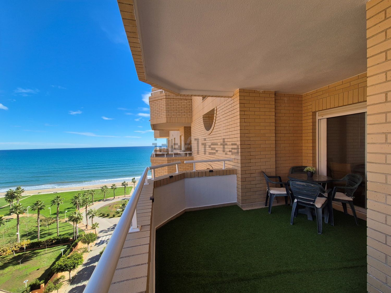 Piso en venta en Calle Amplaries, 45