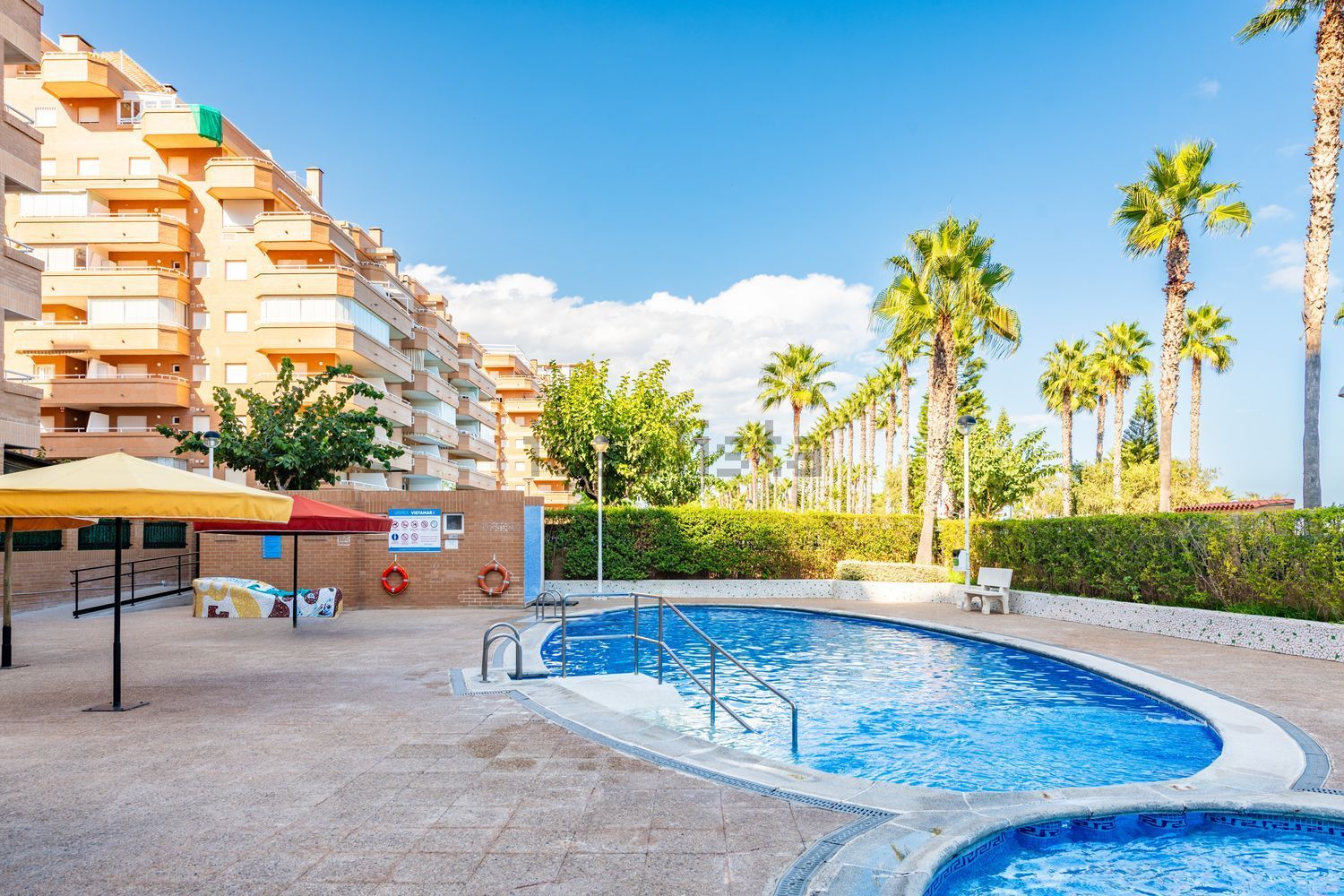 Piso en venta en Amplaries, 33