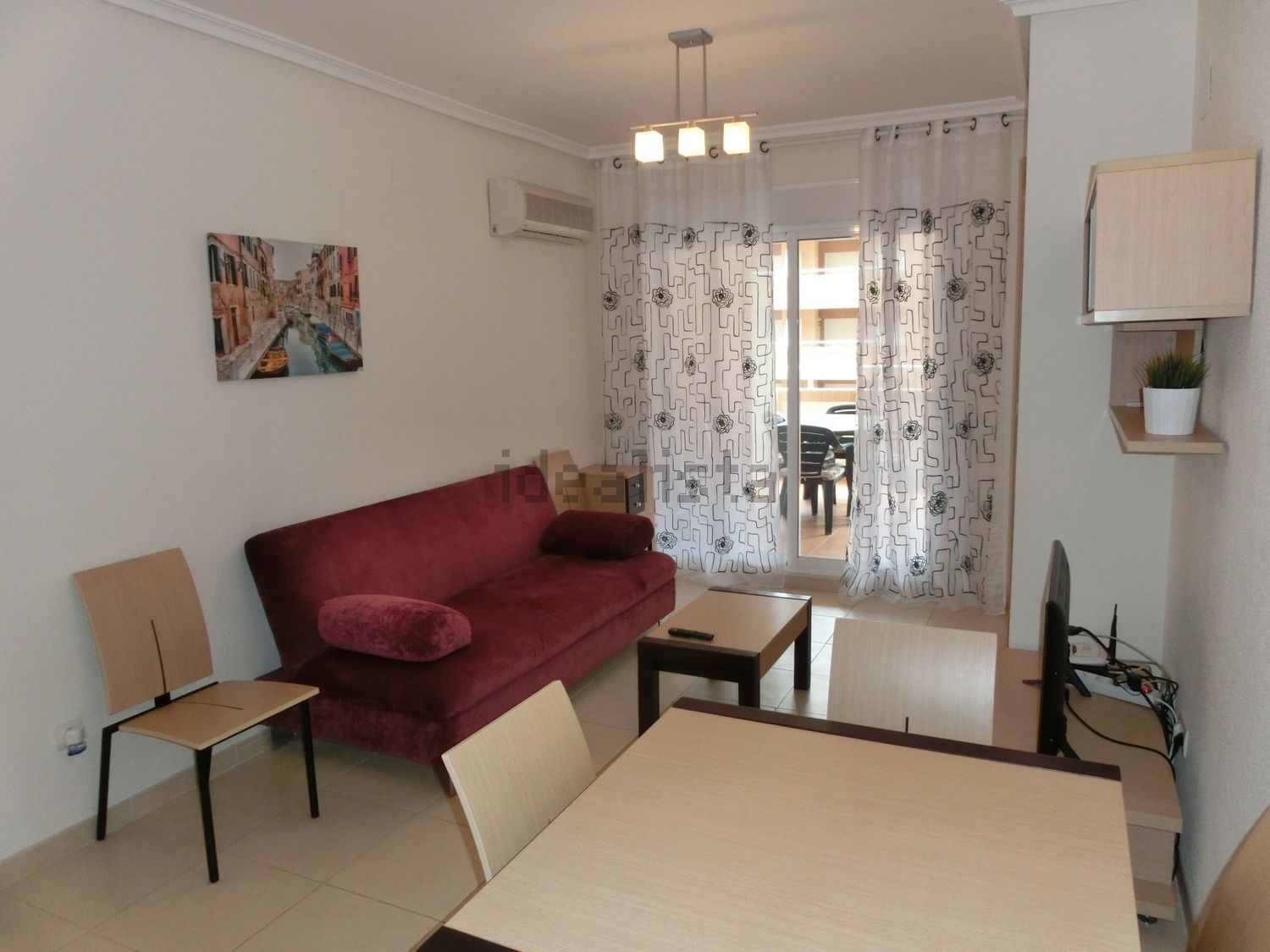 Piso en venta en Calle Amplaries, 37