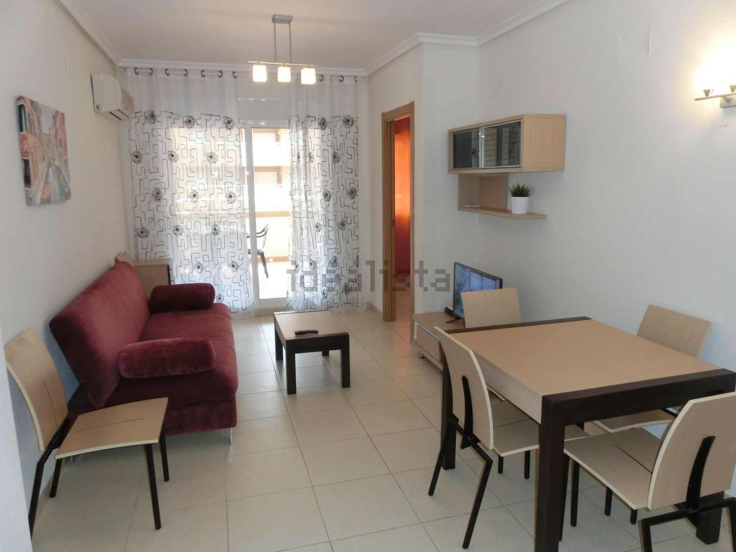 Piso en venta en Calle Amplaries, 37