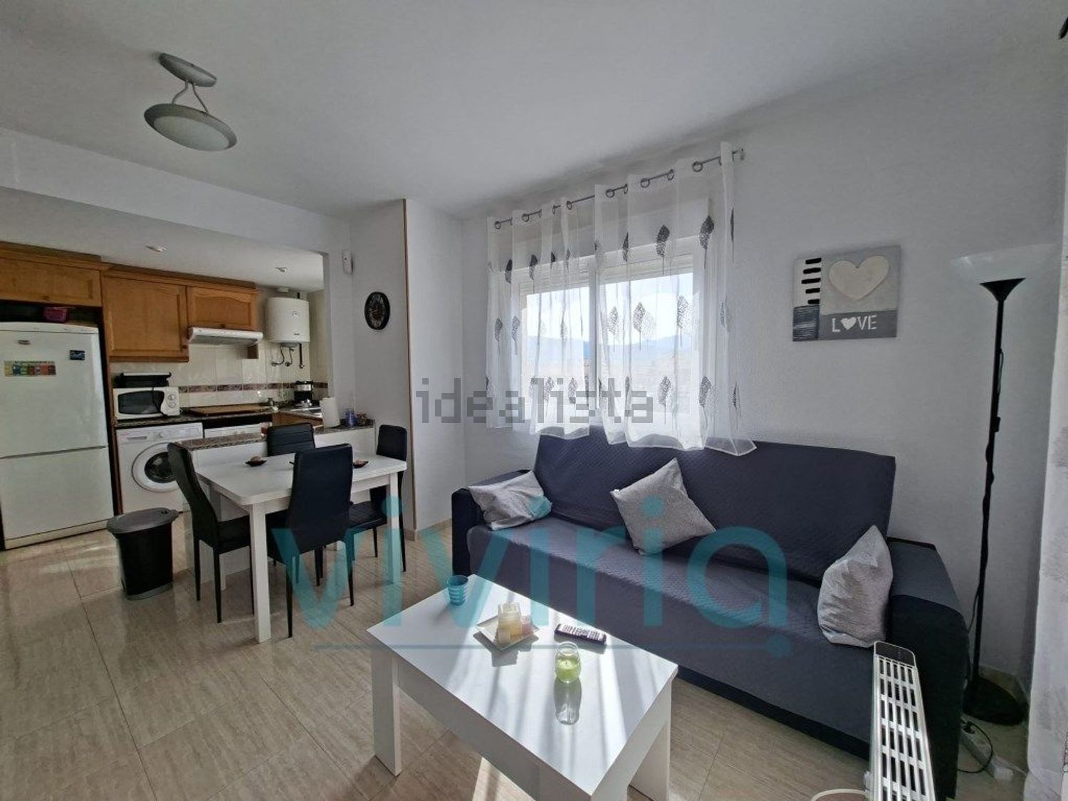 Piso en venta en Calle Amplaries