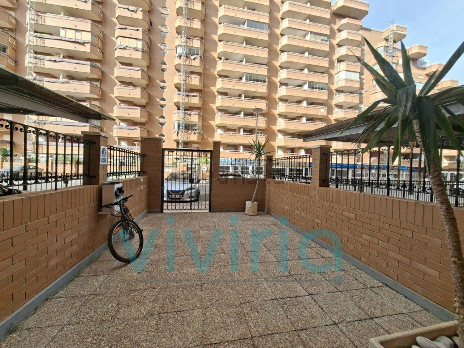 Piso en venta en Calle Amplaries