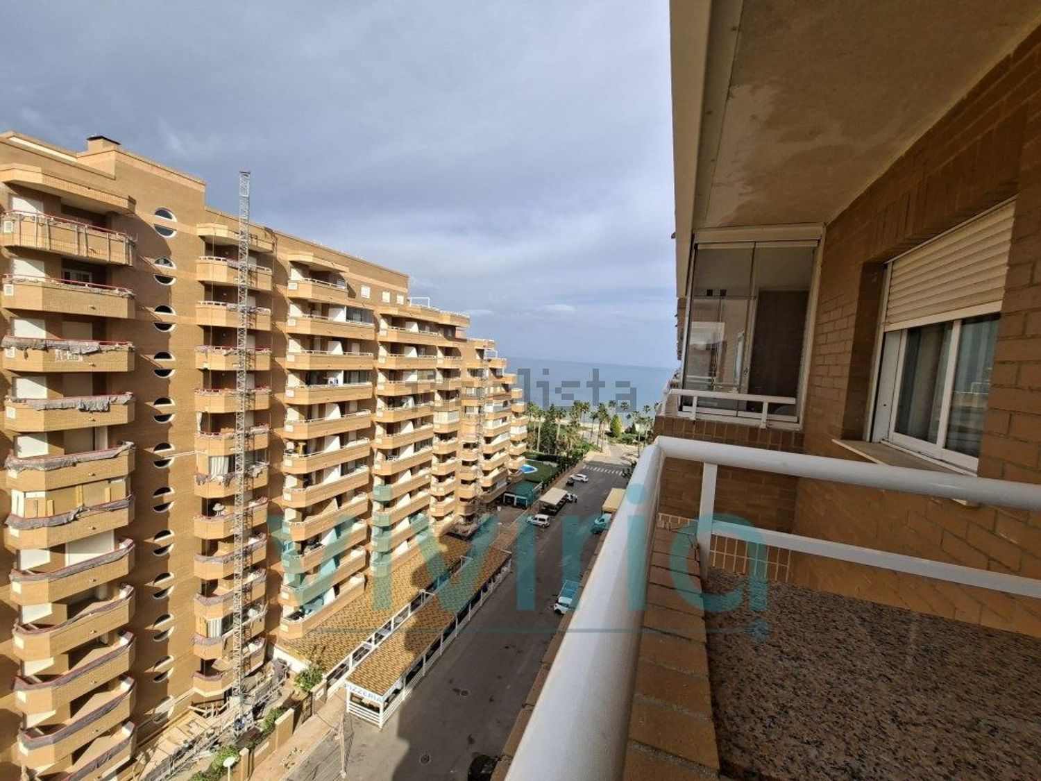 Piso en venta en Calle Amplaries