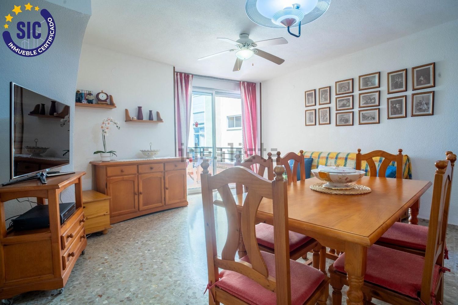 Piso en venta en Calle Almeria, 26
