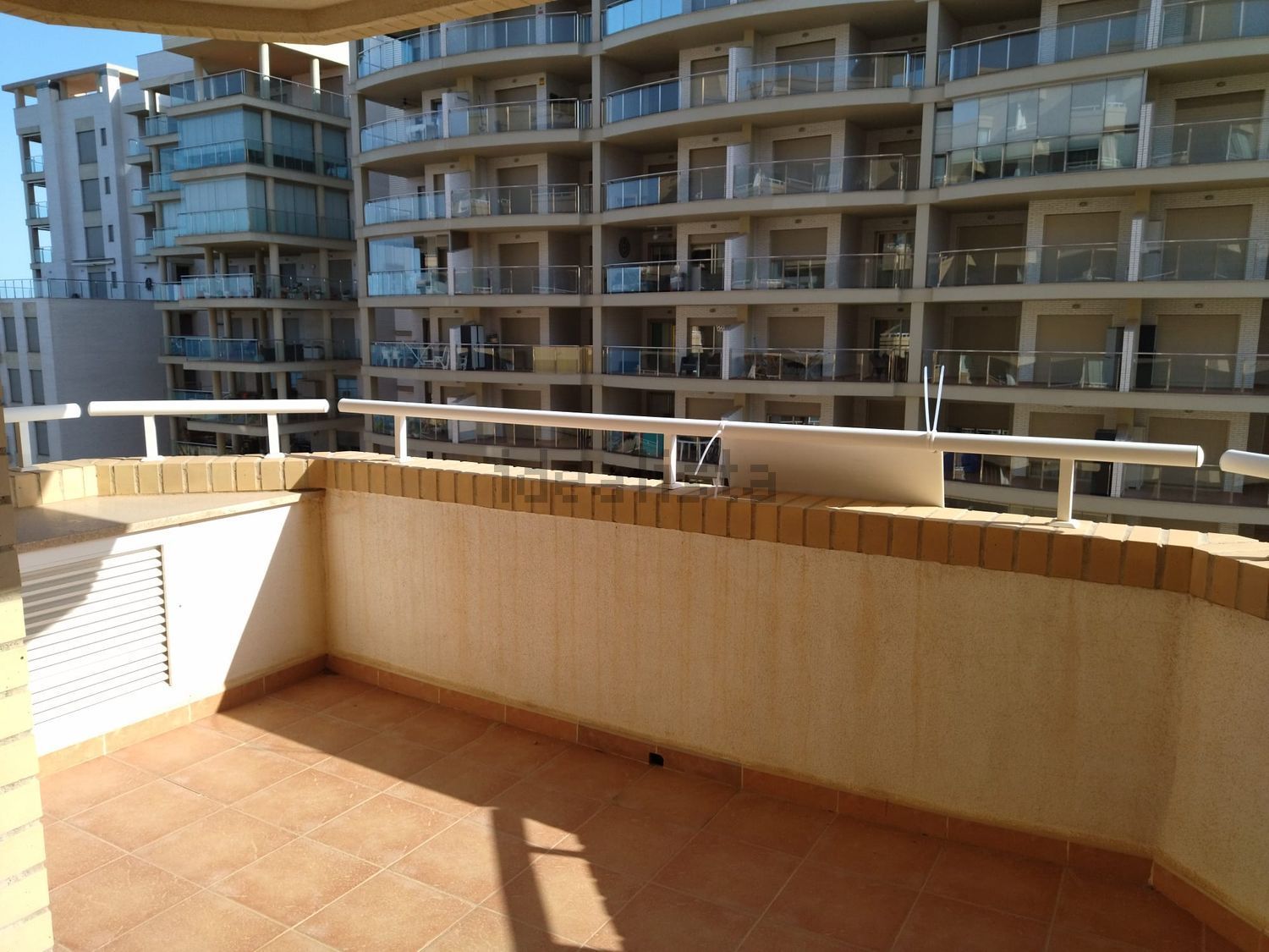 Piso en venta en Calle rafael alberti, 1365