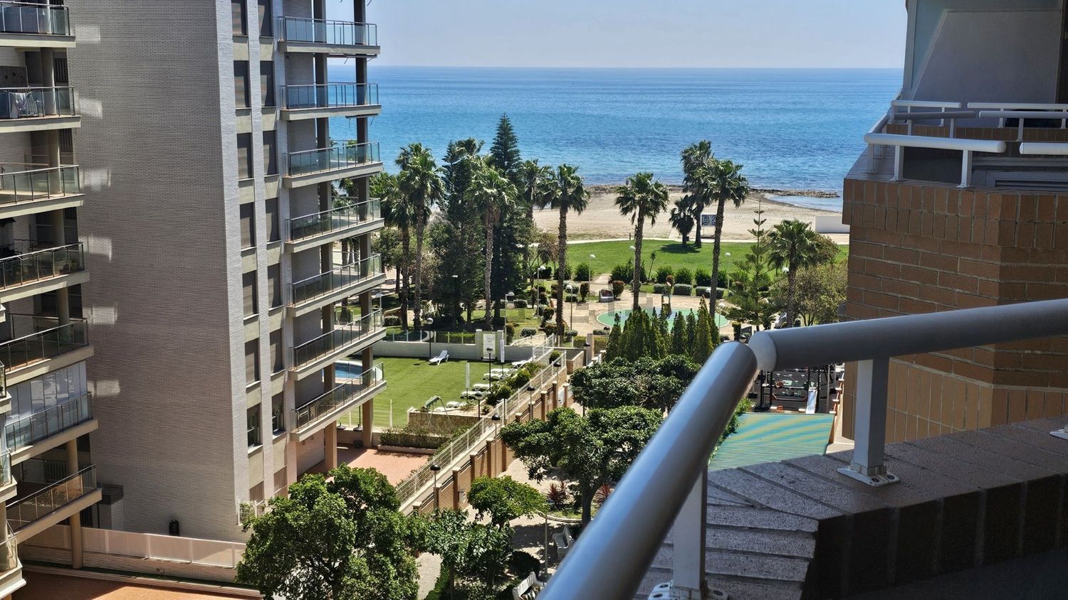 Piso en venta en Calle Amplaries, 35