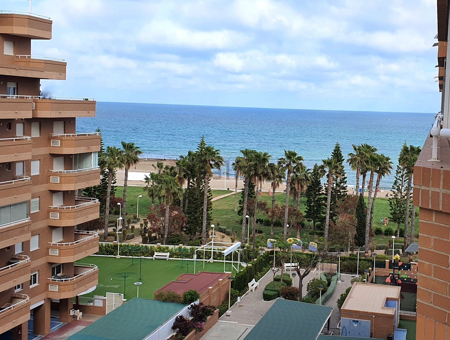 Piso en venta en Calle Amplaries, 35