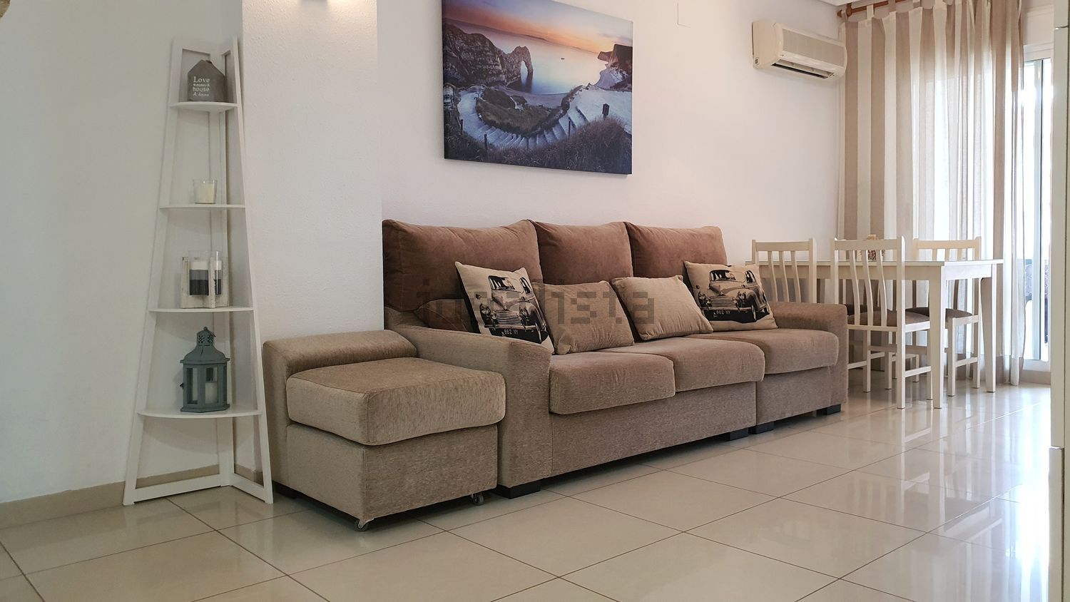 Piso en venta en Calle Amplaries, 35