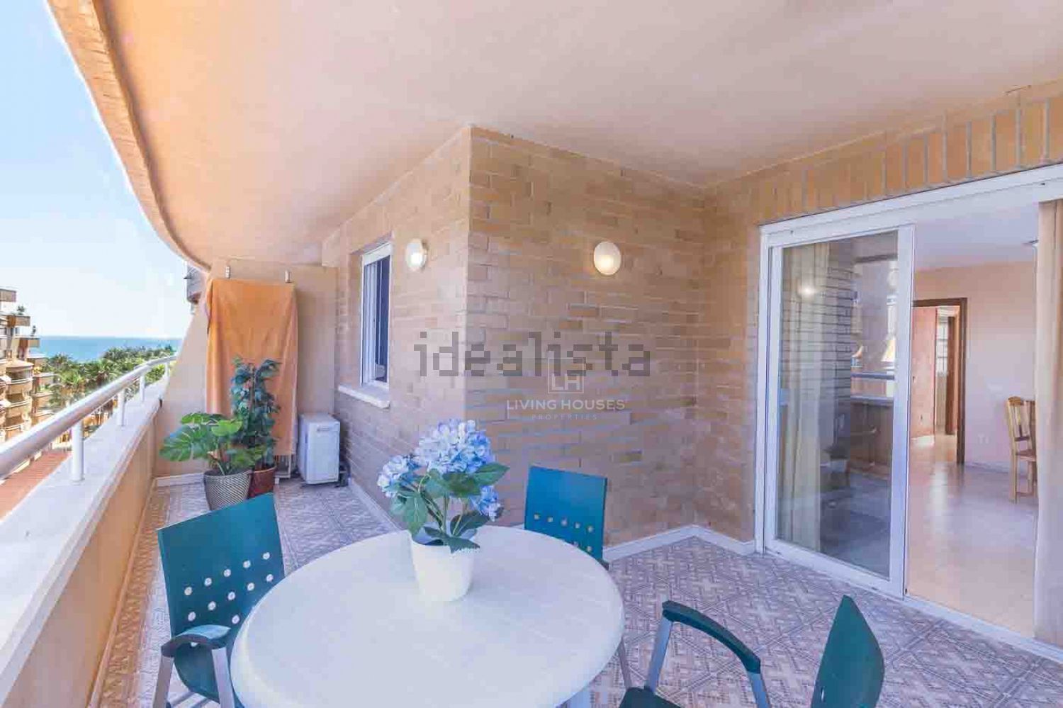 Piso en venta en Calle Amplaries, 1