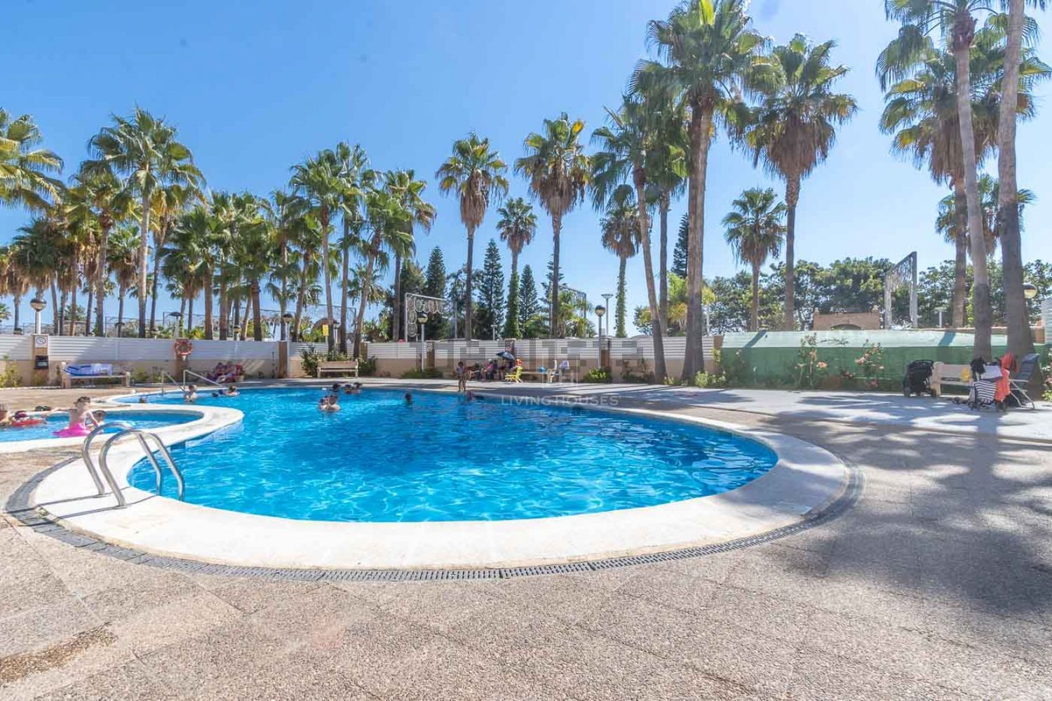 Piso en venta en Calle Amplaries, 1