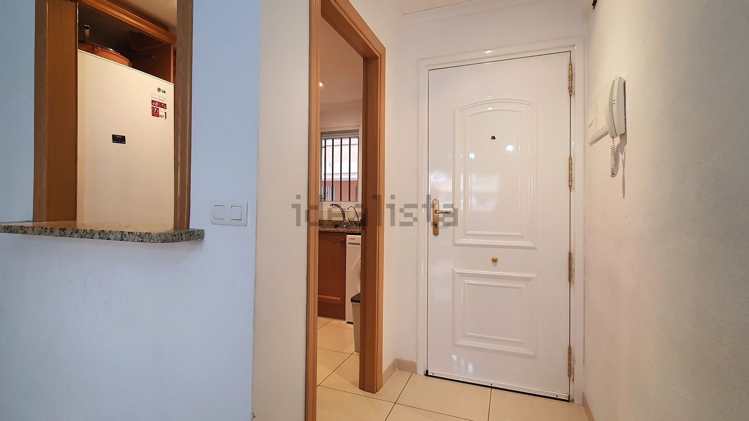Piso en venta en Calle Amplaries, 35