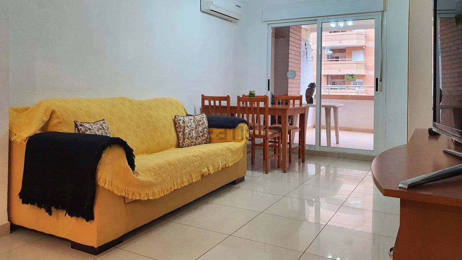 Piso en venta en Calle Amplaries, 35