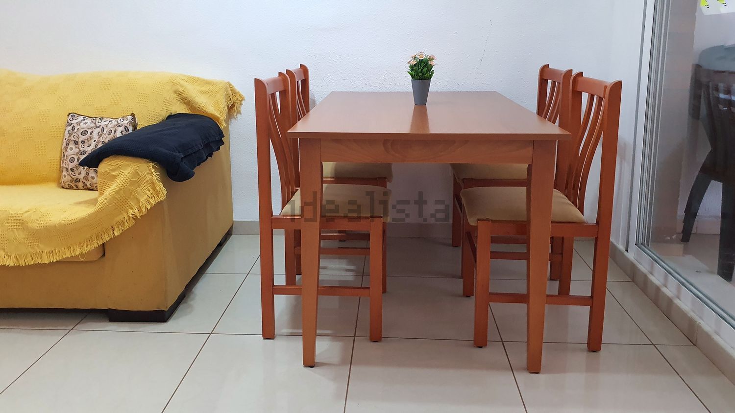 Piso en venta en Calle Amplaries, 35