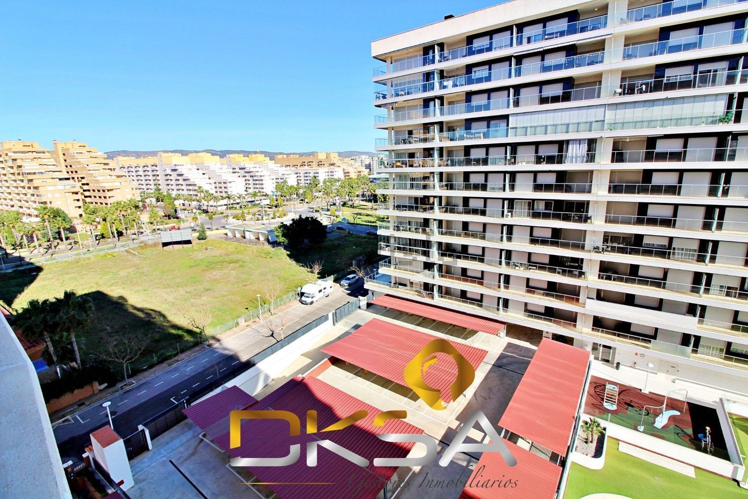 Piso en venta en Calle Amplaries