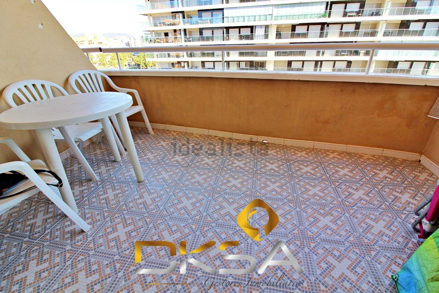 Piso en venta en Calle Amplaries