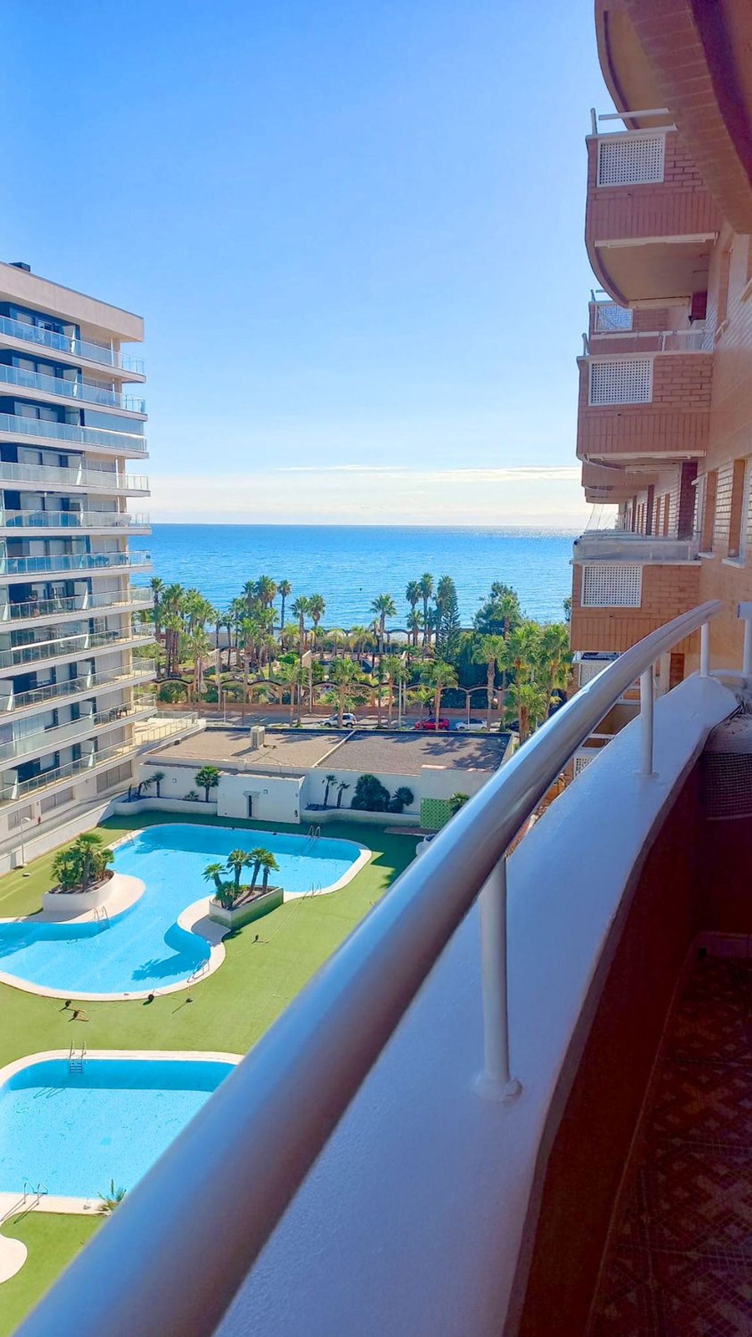Piso en venta en Calle Amplaries, 1 -2-3