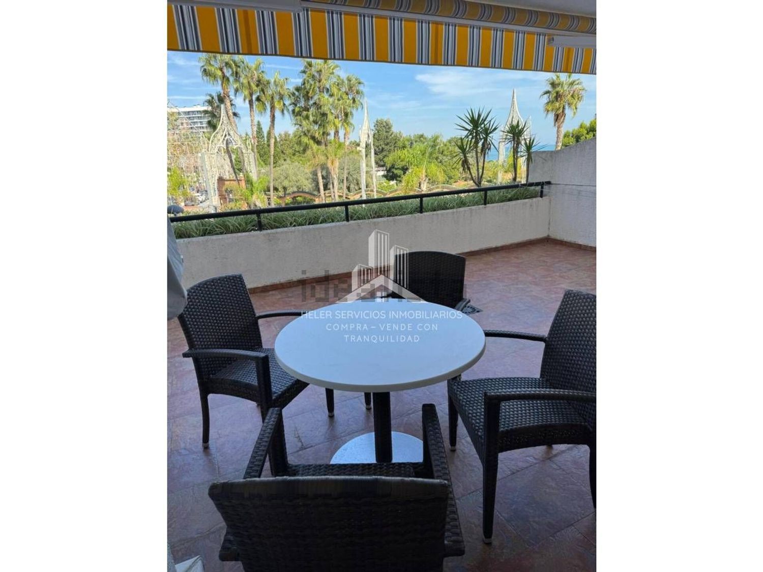 Piso en venta en Paseo Marítim del Mediterrani, 102