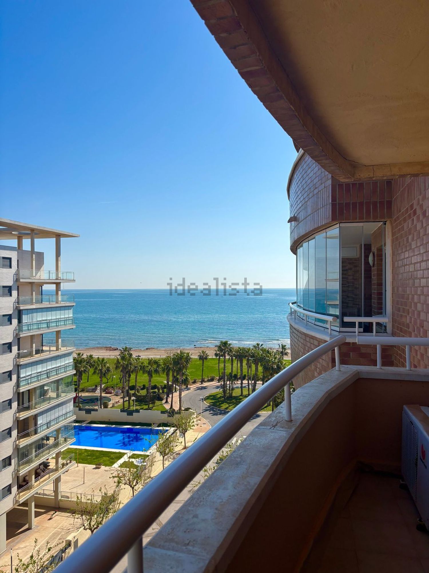 Piso en venta en Calle Amplaries, 15