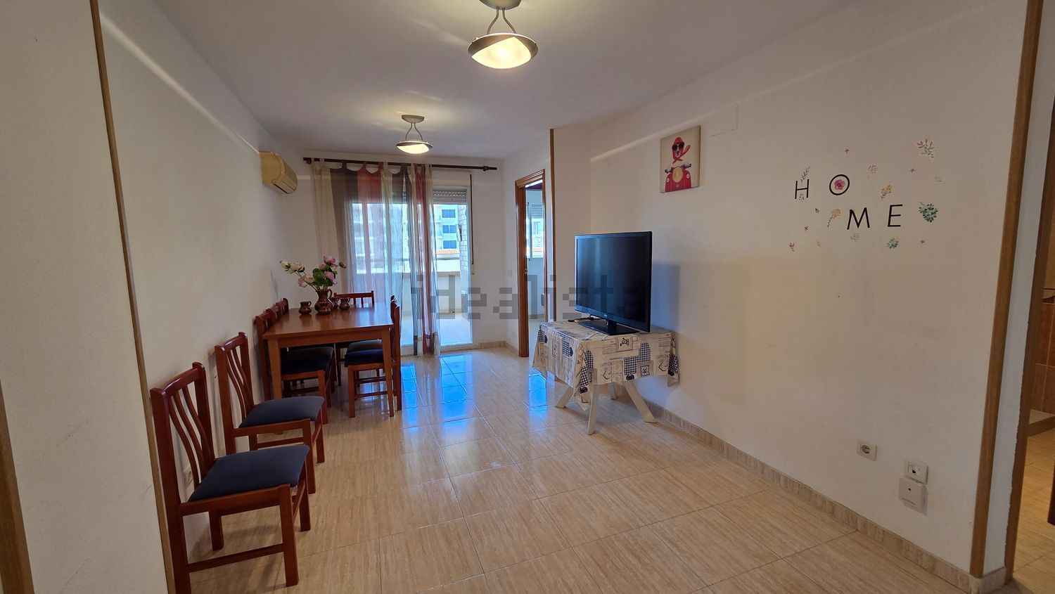 Piso en venta en Amplaries, 23