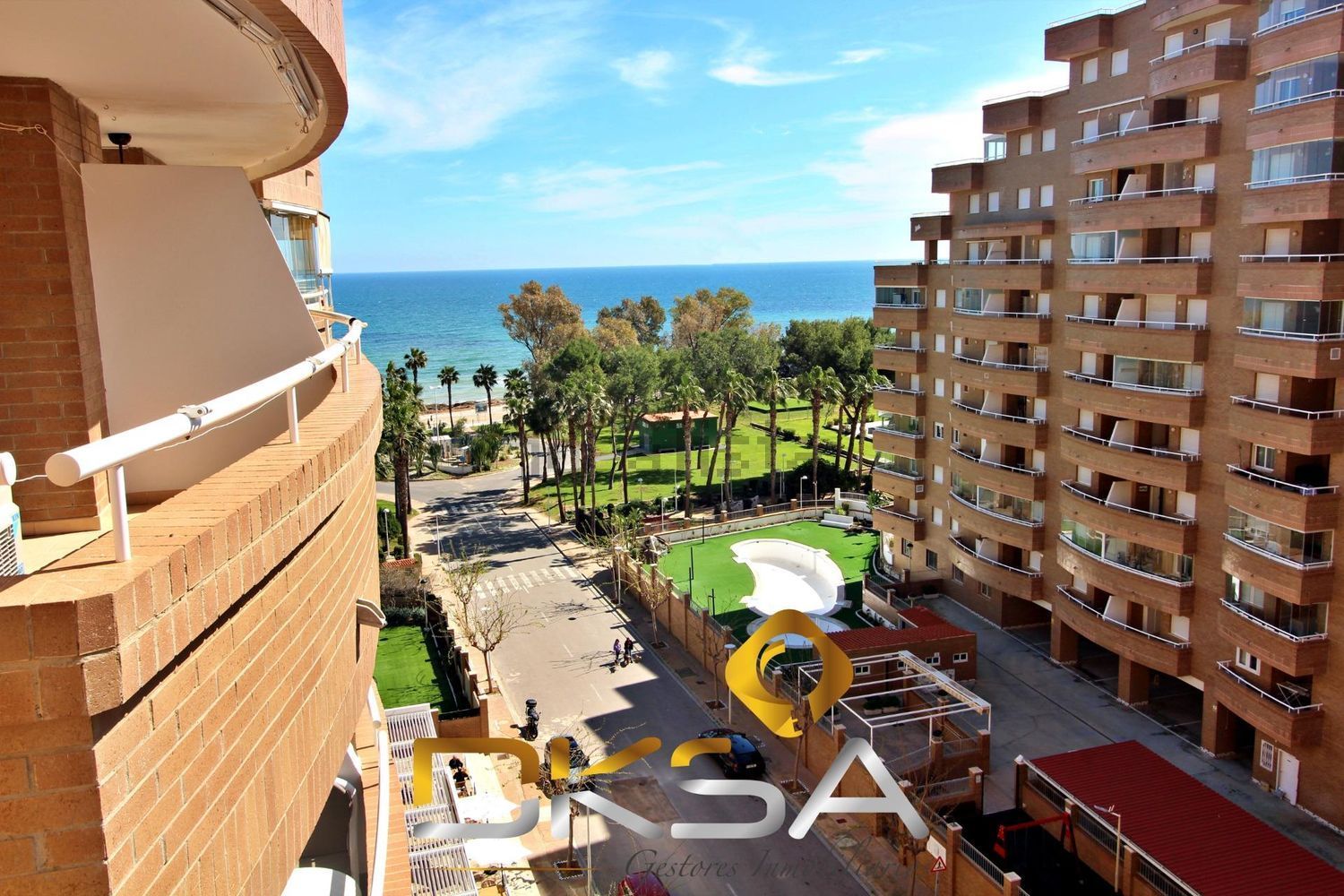 Piso en venta en Calle Amplaries