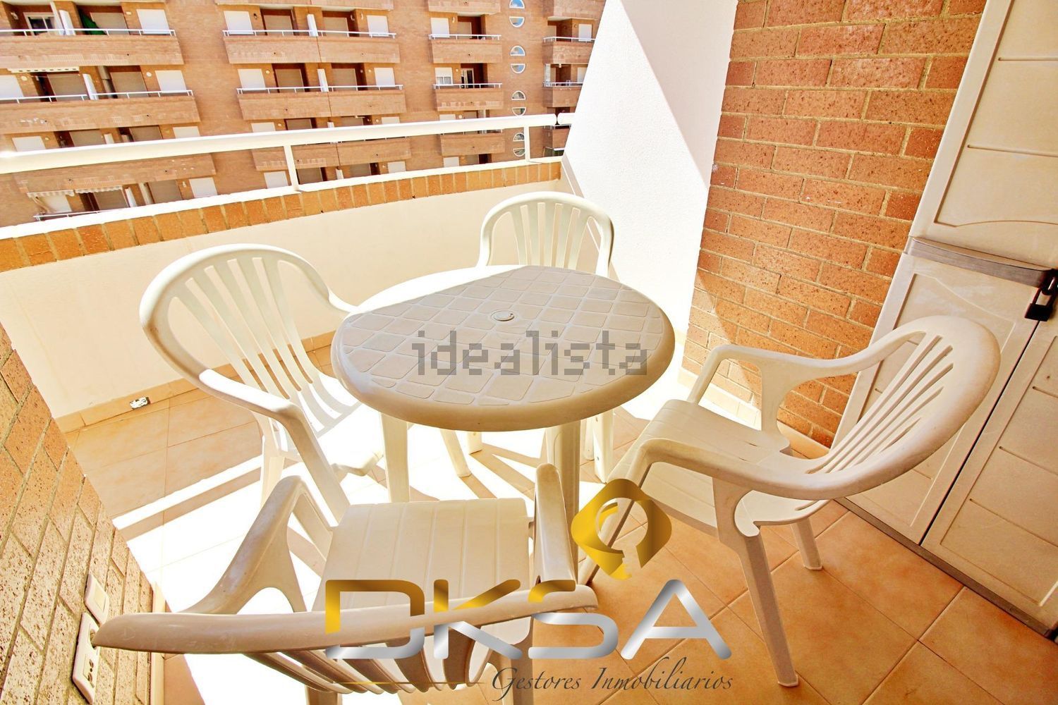 Piso en venta en Calle Amplaries