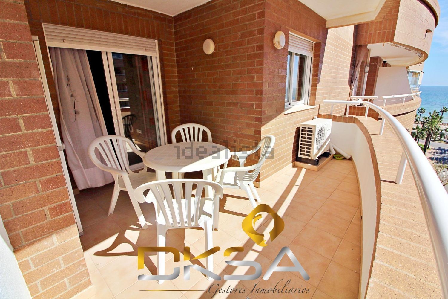 Piso en venta en Calle Amplaries
