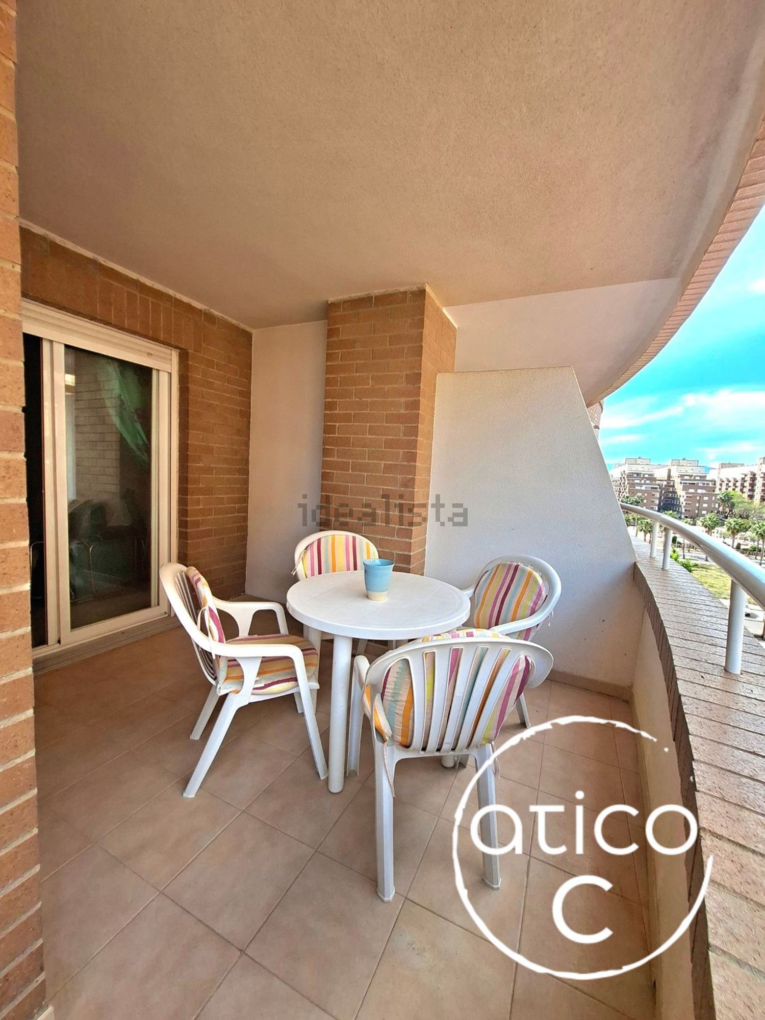Piso en venta en Calle Amplaries
