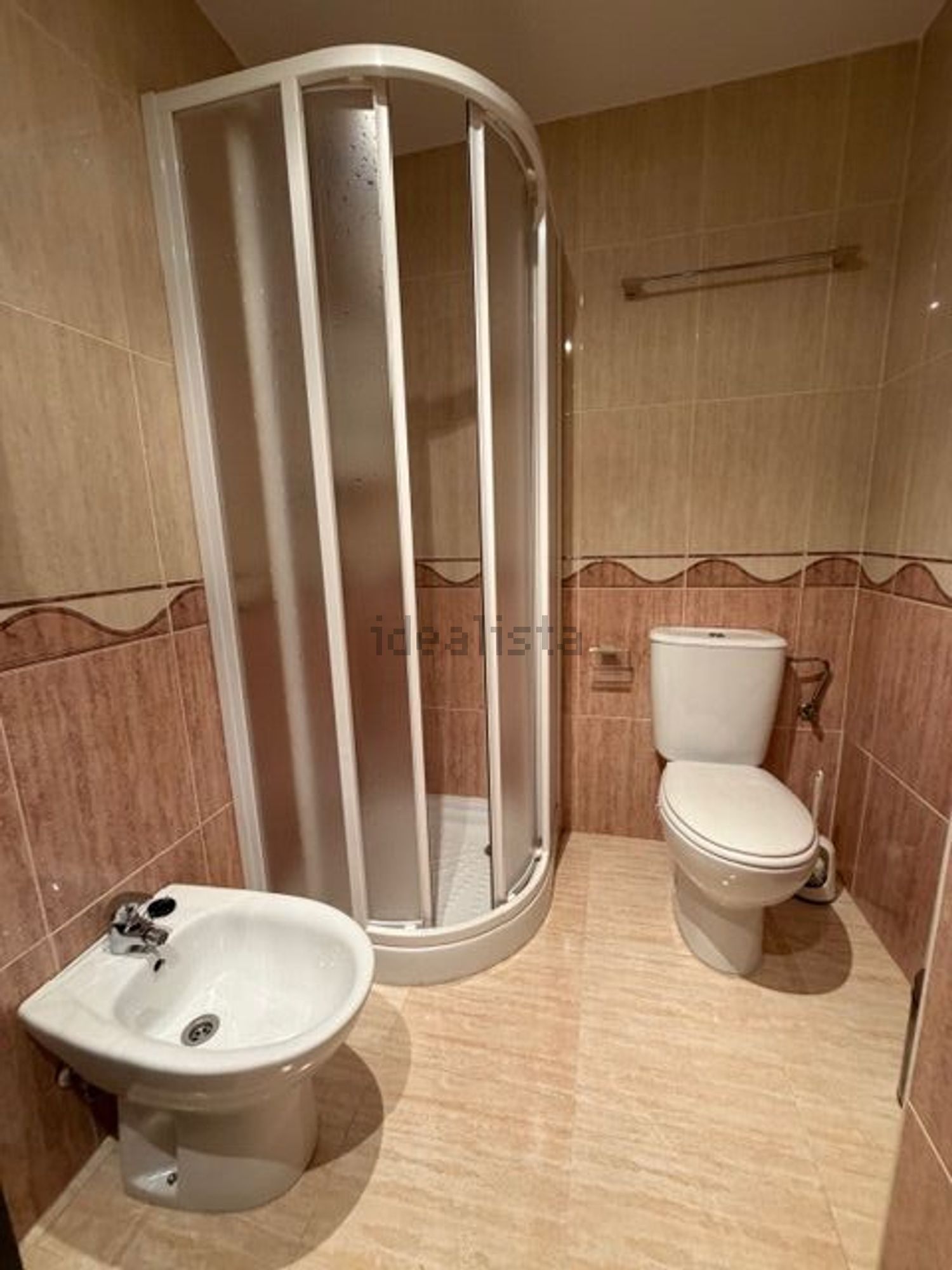 Piso en venta en CL Amplaries