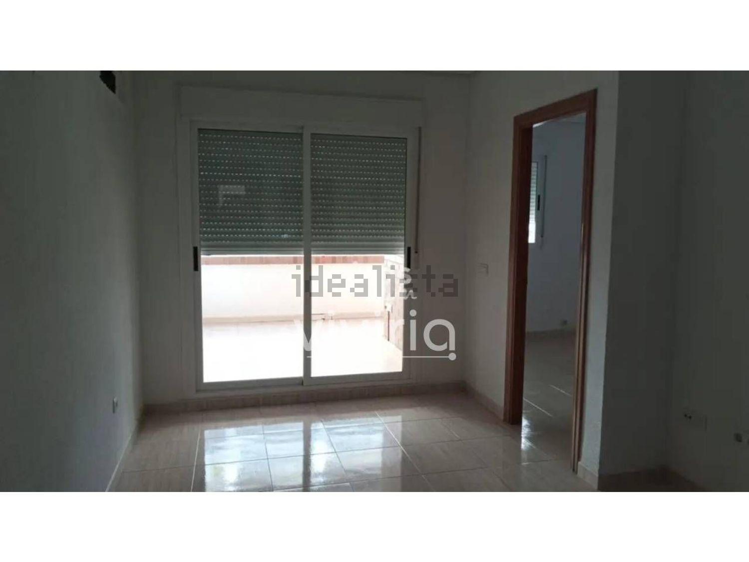 Piso en venta en Calle Amplaries