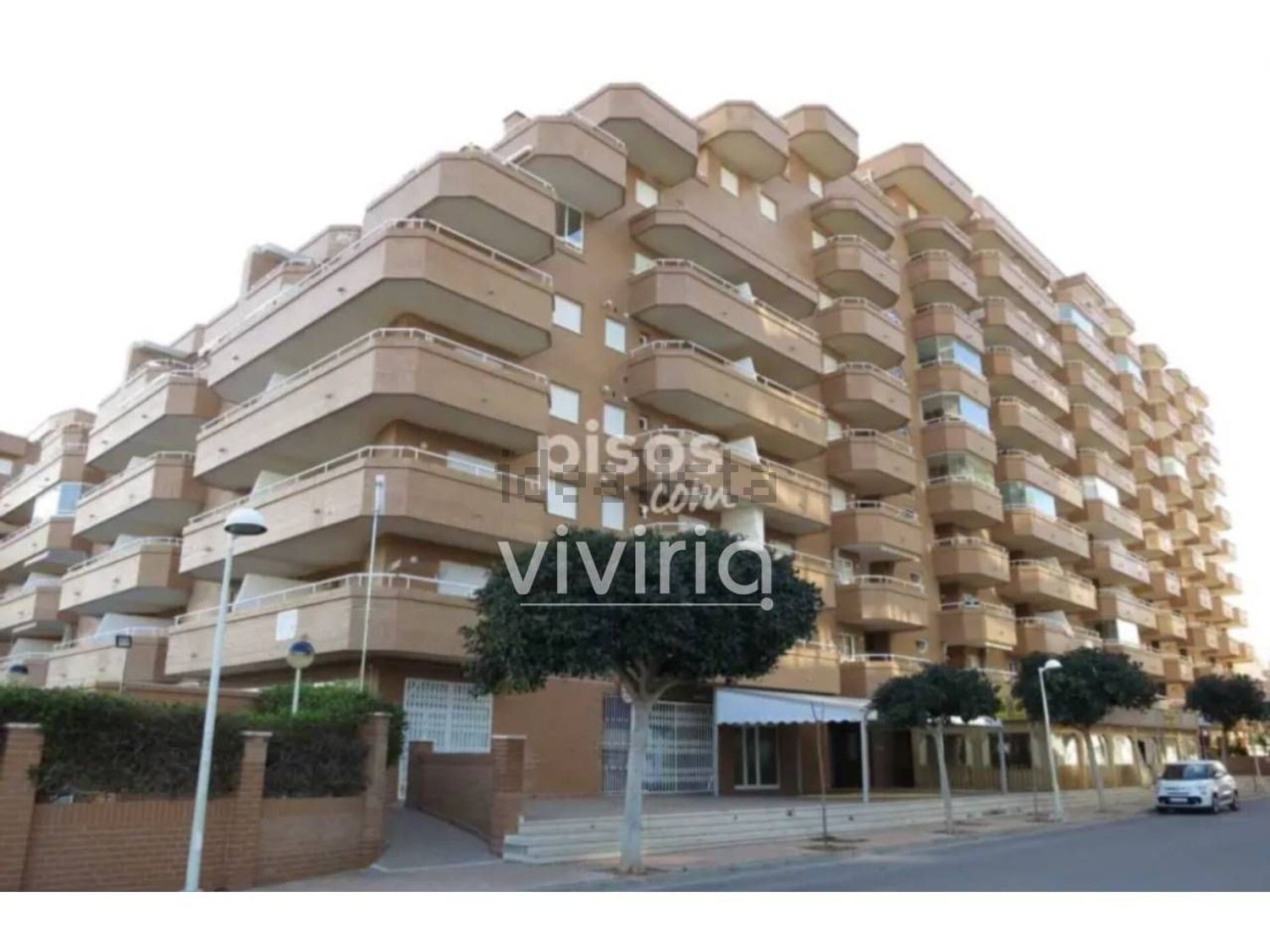 Piso en venta en Calle Amplaries