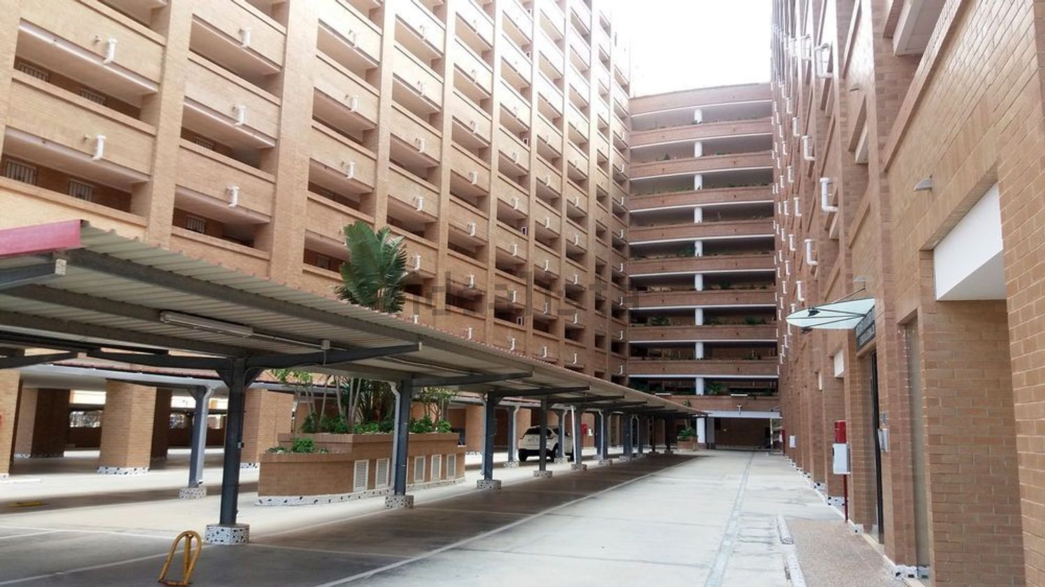 Piso en venta en Calle Amplaries, 23