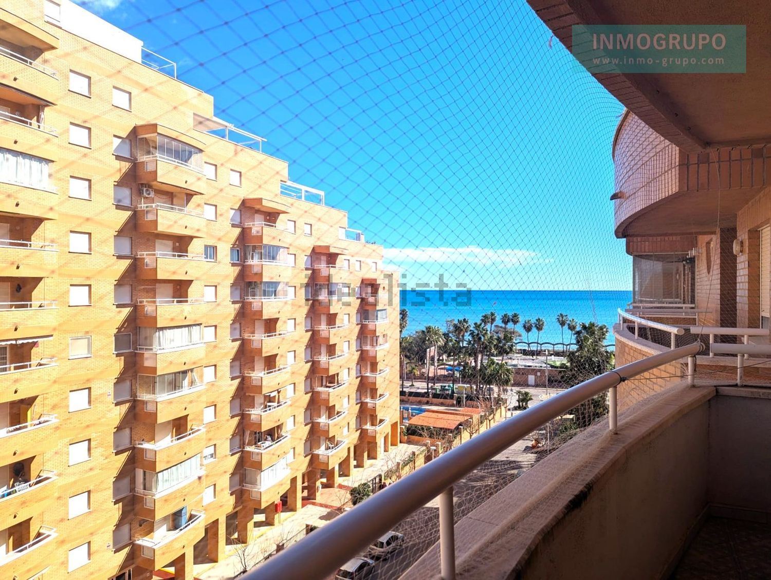 Piso en venta en Calle Amplaries