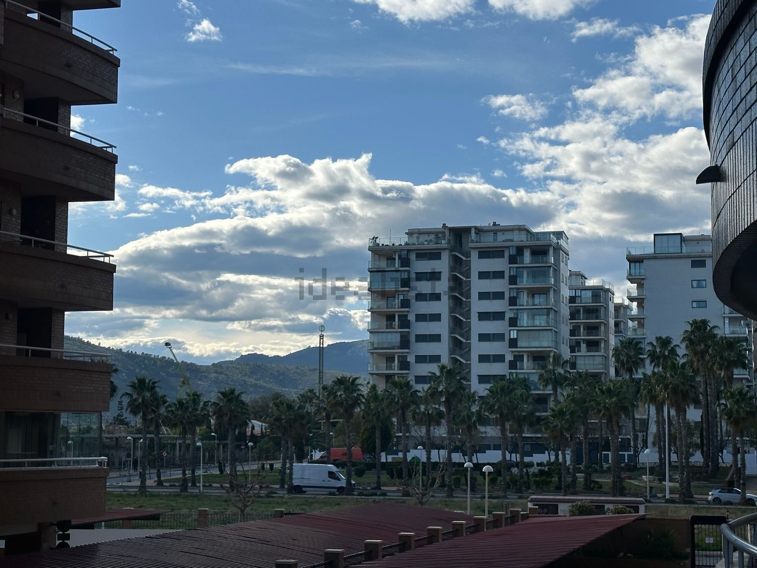 Piso en venta en CL Amplaries, 27